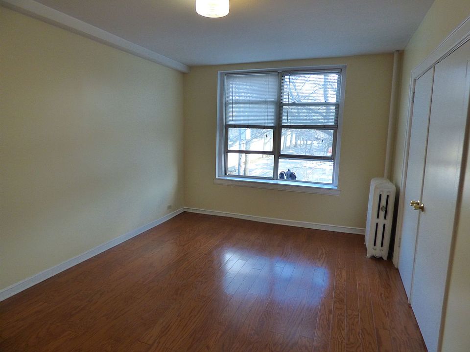 1st image of 2440 29th St APT 21