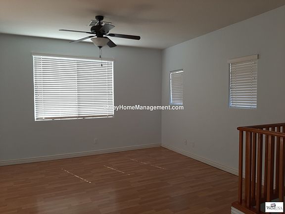 3rd image of 2828 E Donner Dr