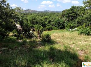 111 Cedar Dr, Canyon Lake, TX 78133