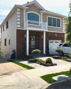59 Opal Ln, Staten Island, NY, 10309