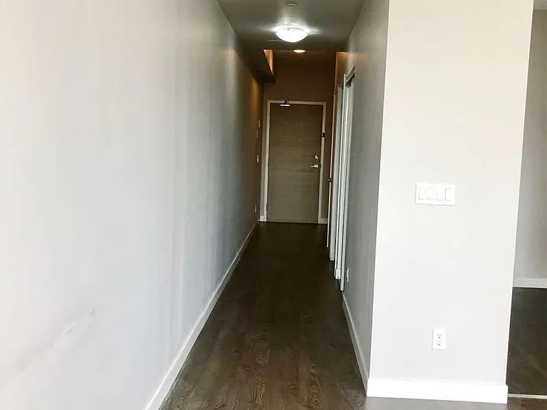 2055 Danforth Ave #312 — Photo 6