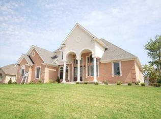 1333 Turfway Ln, Bartlett, IL 60103