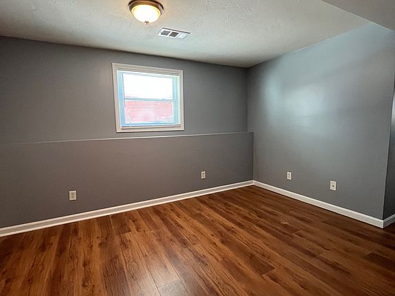 2nd image of 120 15th St APT 4