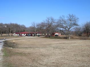 28610 S 171st Rd, Henryetta, OK 74437
