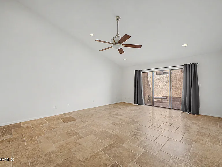 5134 N 78th Pl — Photo 8