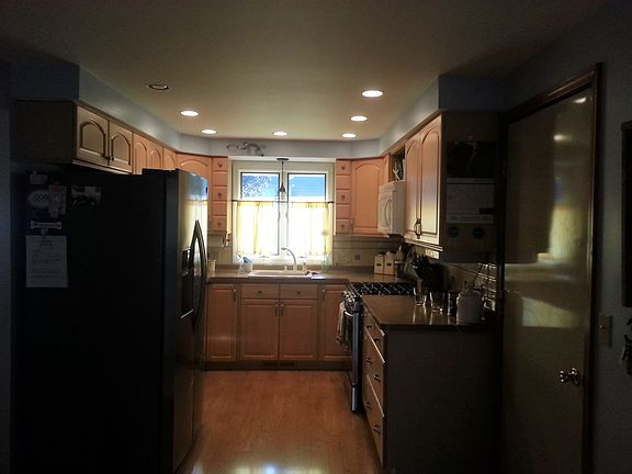 2nd image of 1159 Doebler Dr