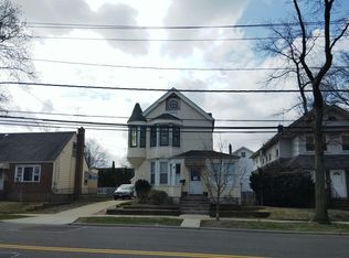 96 Floral Blvd, Floral Park, NY 11001