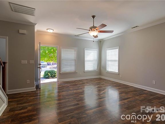 4th image of 123 Colville Rd