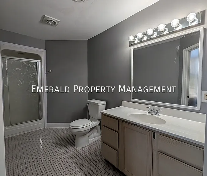 514 E State St #1 — Photo 15