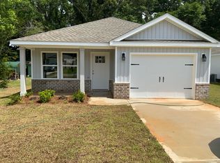 3158 Chestnut St, Crestview, FL 32539