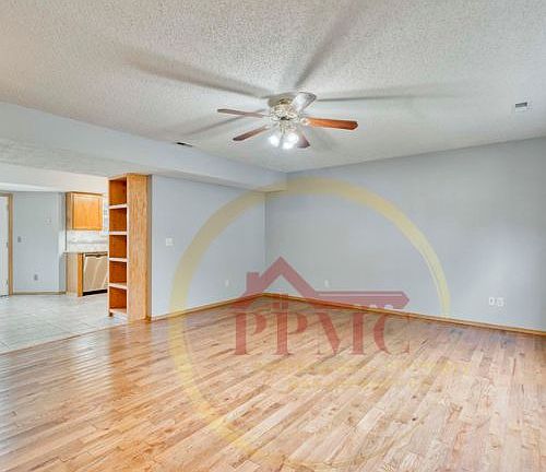 4th image of 2973 W Knob Hill St
