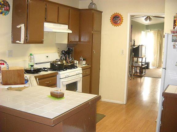 5th image of 2328 Bayberry Way