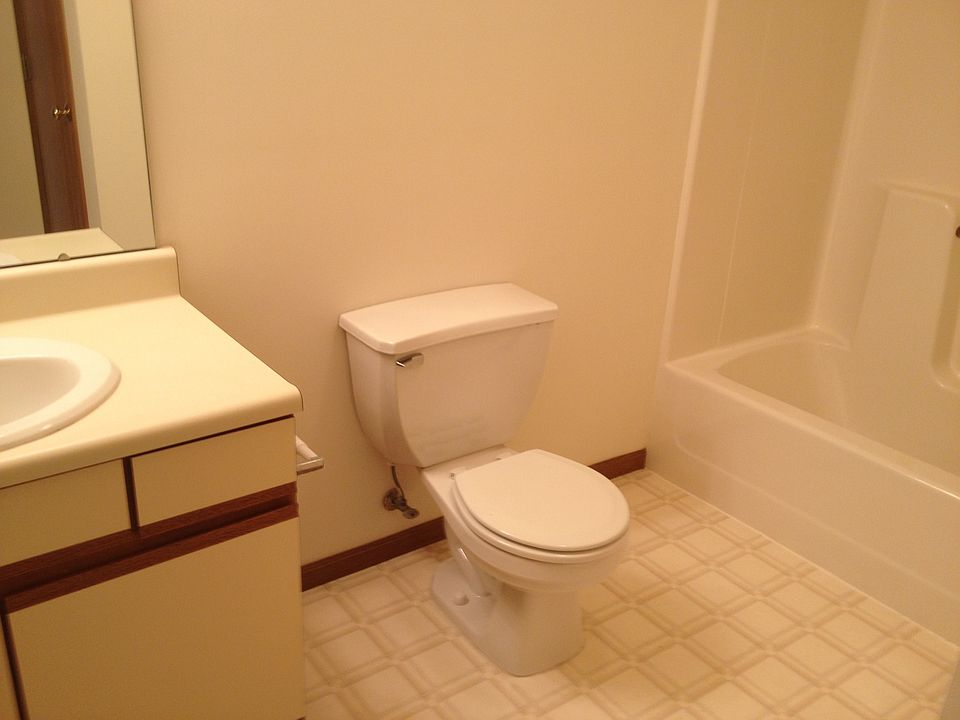 2nd image of 1730 Wood St APT 16