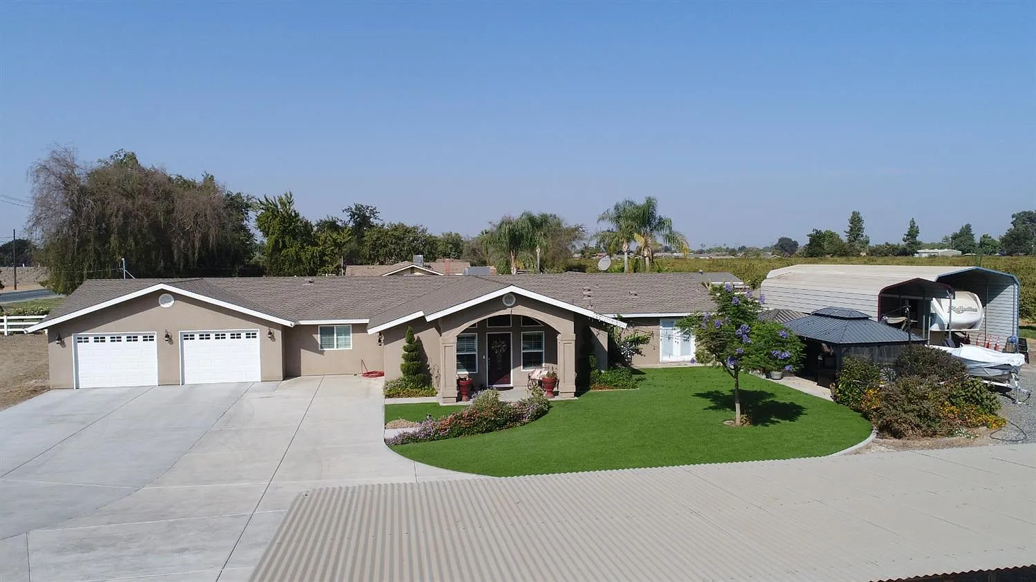 16760 Hanford Armona Rd photo 1