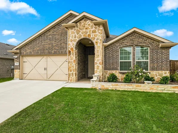 6101 Bebington Dr, Aubrey, TX 76227