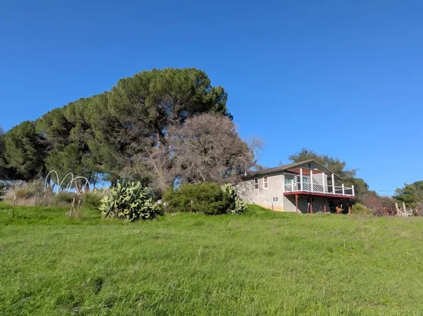 3436 Davis Dr, Burson, CA 95225