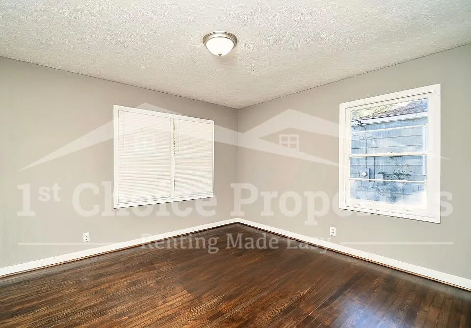 1340 Vinesville Road Birmingham AL 35208 - 1 — Photo 4