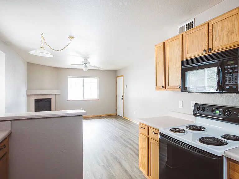 1120 City Park Ave #C105 — Photo 7