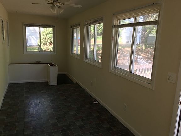 5th image of 2202 N Greenwood Dr