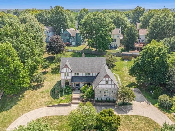14755 Hadley St, Overland Park, KS 66223