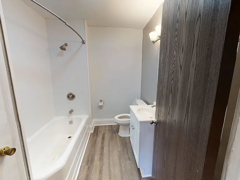 2602 Brown Ave — Photo 6