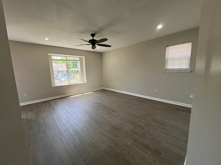 2812 Hydes Ferry Rd — Photo 8
