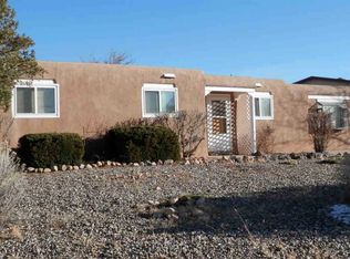 2401 Camino Agua Azul, Santa Fe, NM 87507