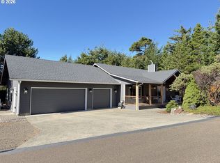 4933 Cloudcroft Ln, Florence, OR 97439