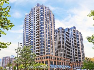 15 Northtown Way #521, Toronto, ON M2N 7A2