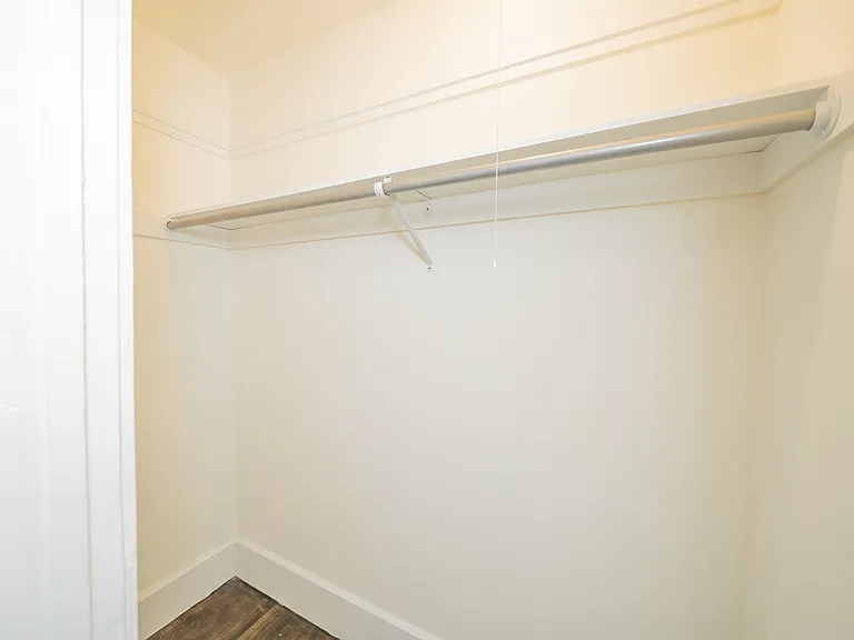 2209 Cedar Street — Photo 21