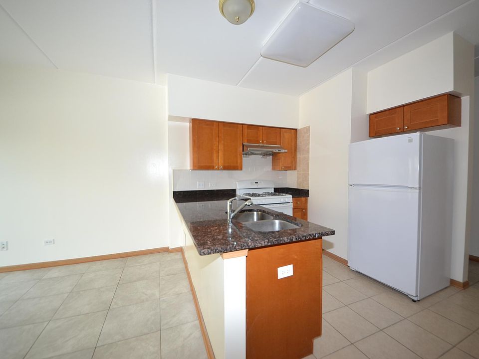 1st image of 2322 S Canal St Unit 708