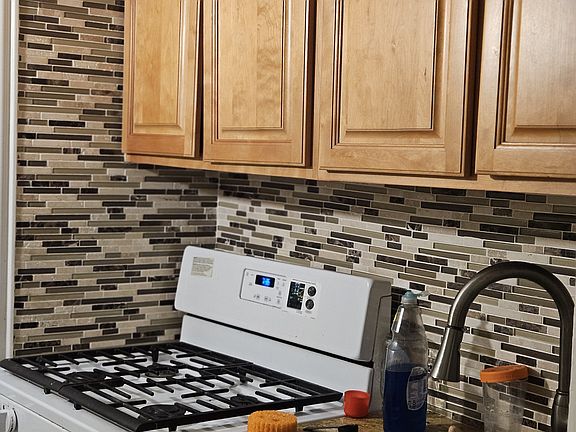 2nd image of 4111 Pine St #1G