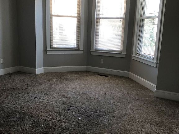 4th image of 810 Dinwiddie St APT 1