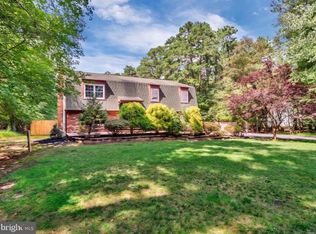5 Birch Dr, Southampton, NJ 08088