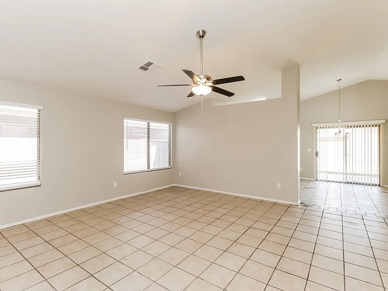 1504 W Page Ave — Photo 4