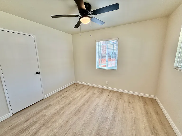 520 E Lime Ave — Photo 9