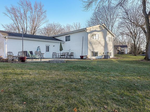 3rd image of 2244 Kingston Dr