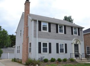 4743 N Sheffield Ave, Whitefish Bay, WI 53211