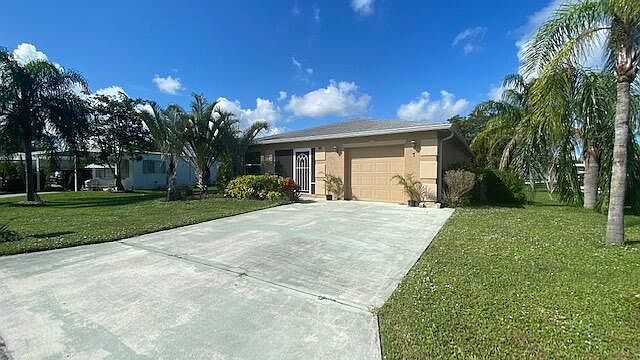 7 Los Lagos Ln, Port Saint Lucie, FL 34952 | MLS #RX-10886100 | Zillow