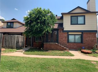8713 N Roxbury Blvd, Oklahoma City, OK 73132