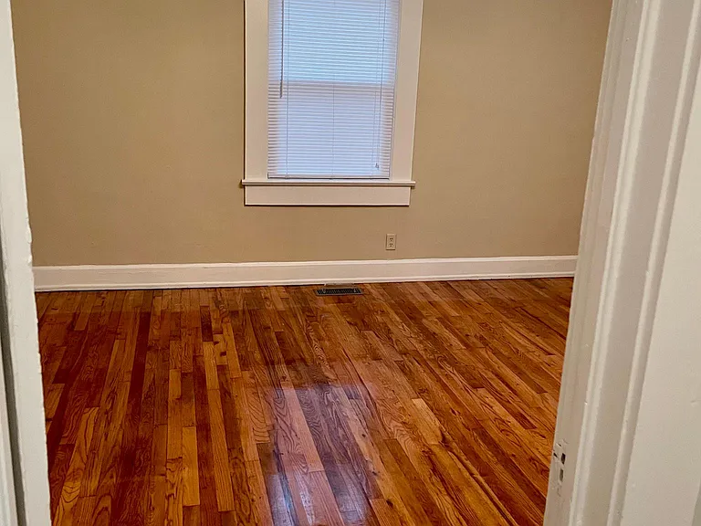 311 W McLendon Cir — Photo 12