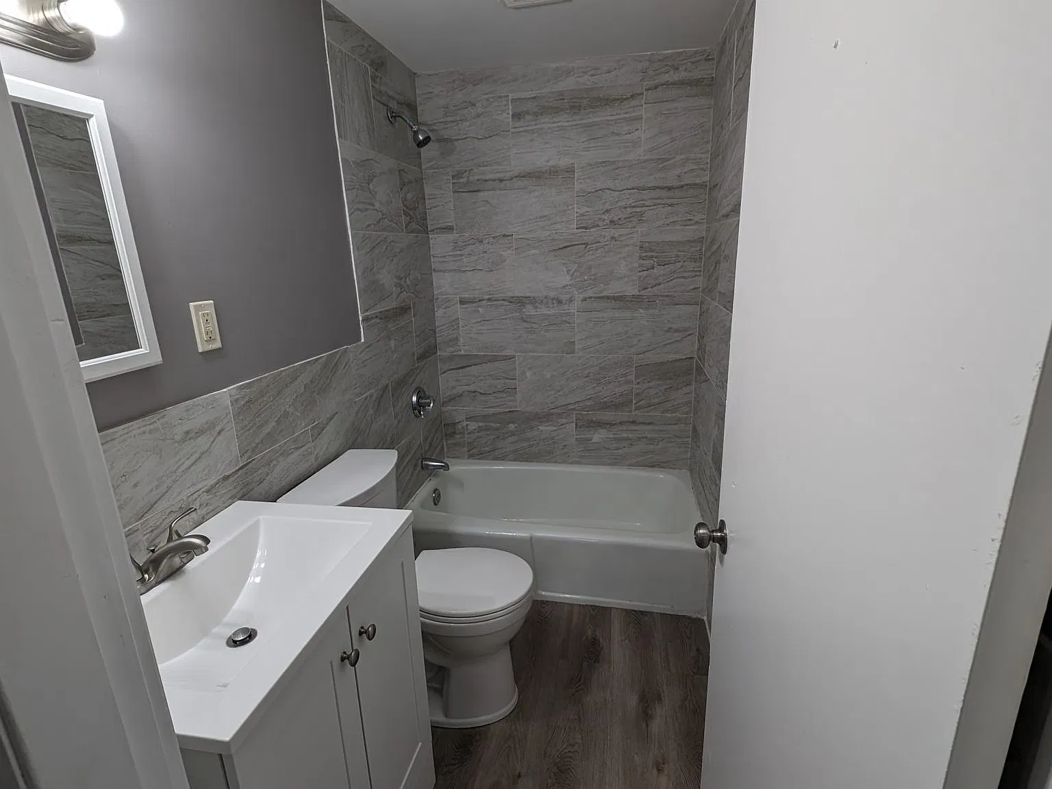 1 bed, 500 sqft, $1,600 — Photo 2