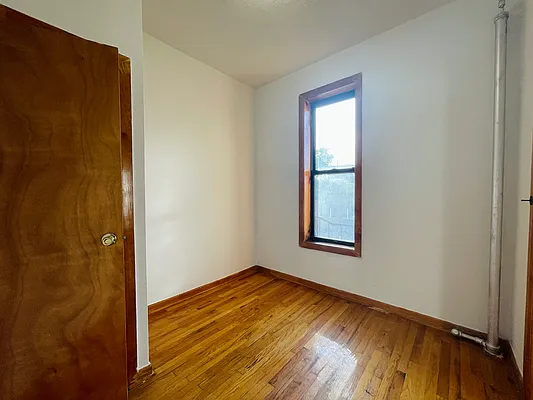 Rented by EXR | media 23