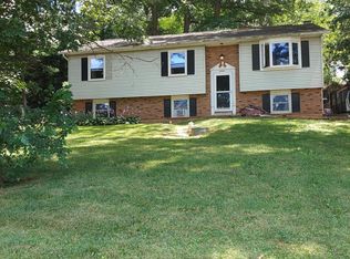 3301 Tracey Mill Rd, Manchester, MD 21102