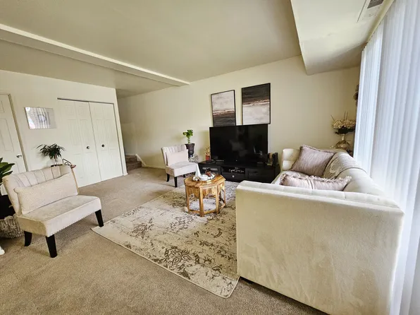 Townhomes at Spring Valley, 2175 Elder St #2158E, Reading, PA 19604