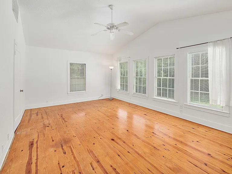 1703 Alegria Rd — Photo 16