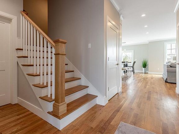 4th image of 8 Blueberry Hill Ln #8
