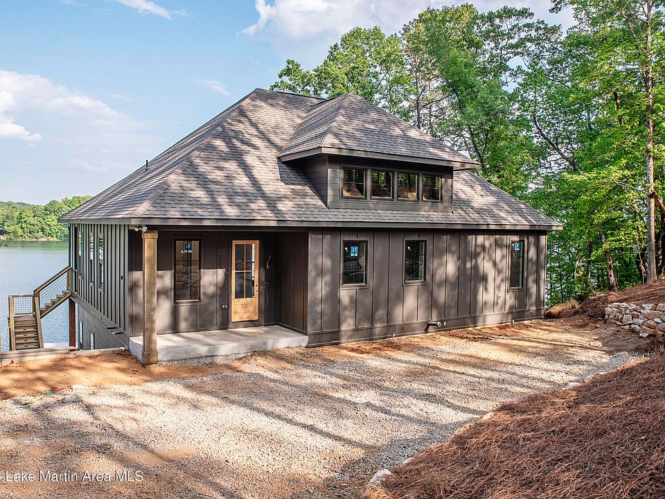 1st image of 184 Highland Cir
