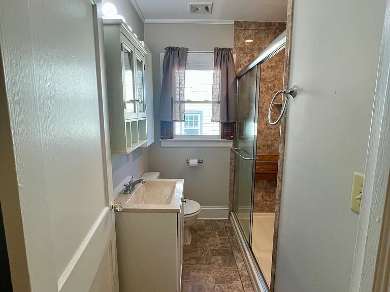 435 Rollingwood Cir — Photo 12