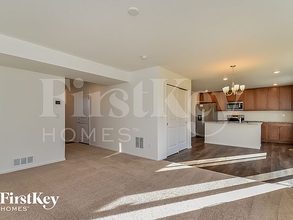 3rd image of 10453 Luneth Dr